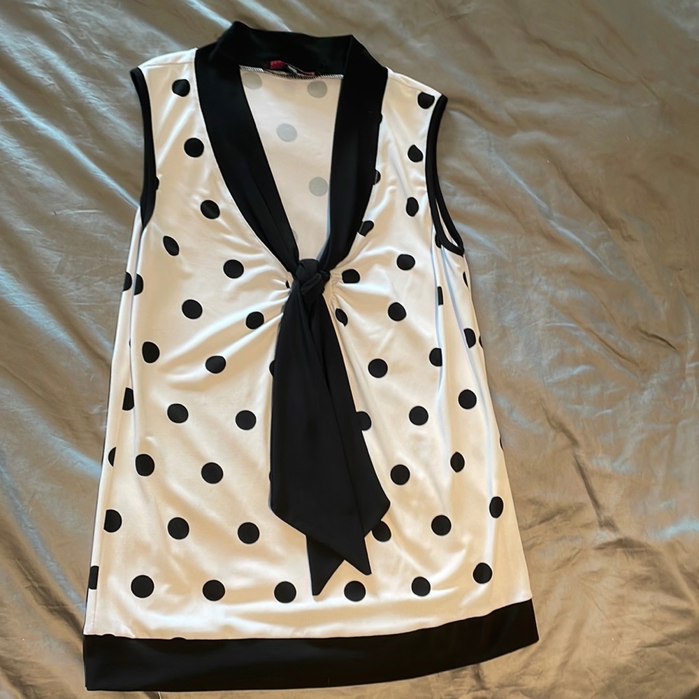 10/10 NWoT sz S Robert Kitchen Canada